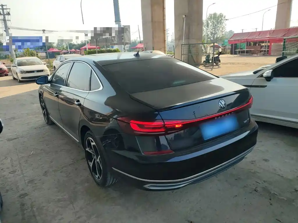 Volkswagen Passat — фото 5