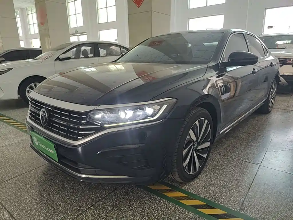 Volkswagen Passat — фото 2