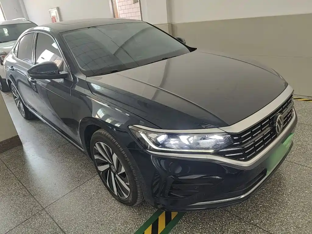 Volkswagen Passat — фото 4