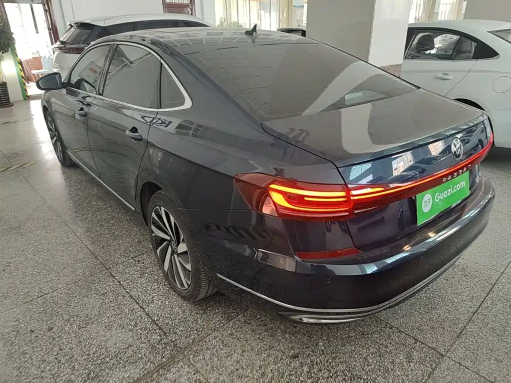 Volkswagen Passat — фото 5