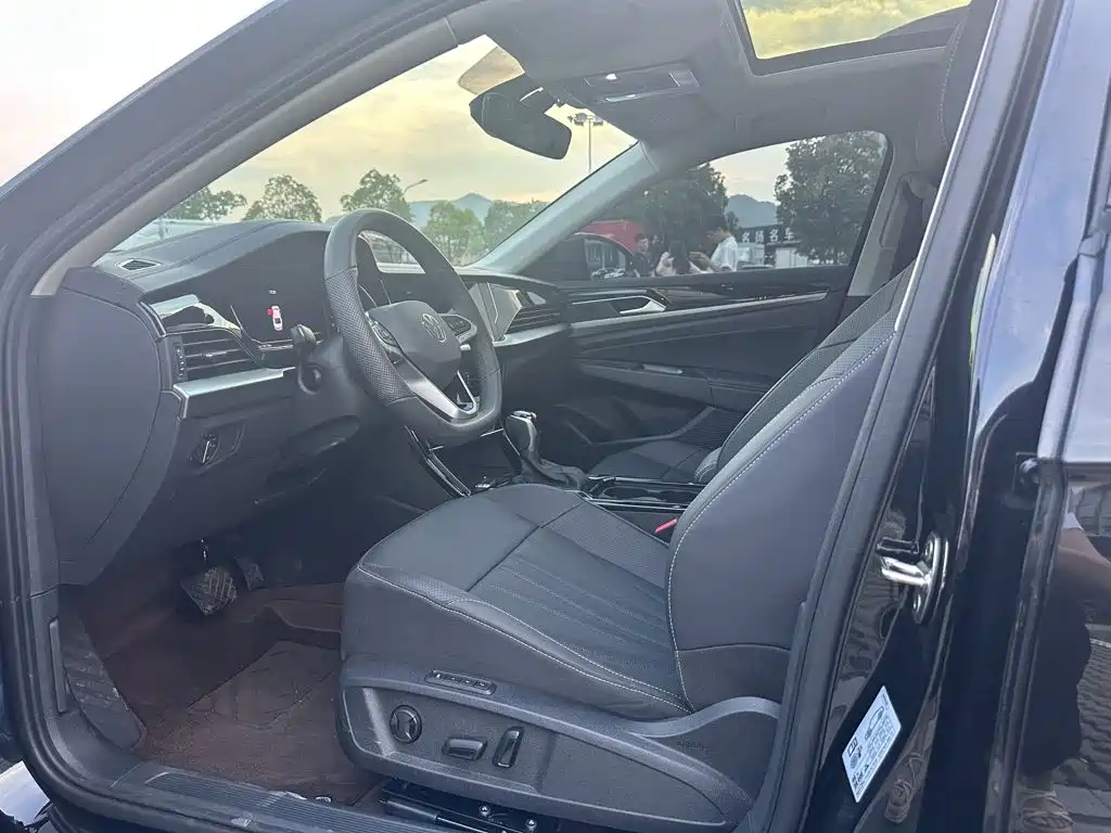 Volkswagen Passat — фото 4