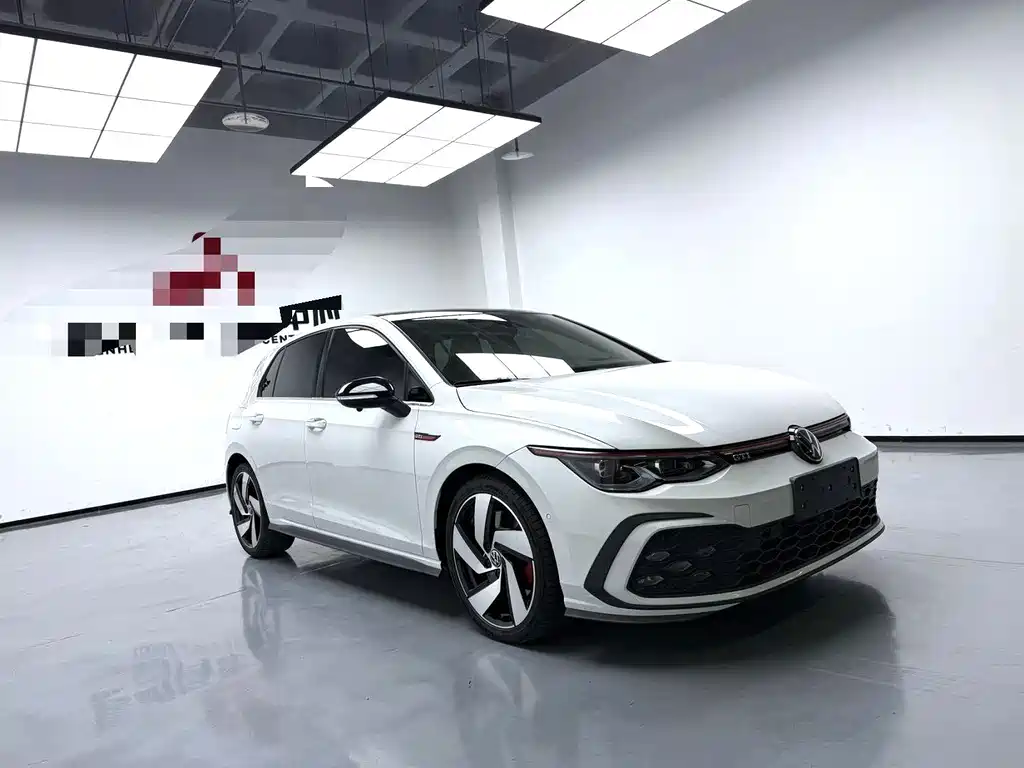 Volkswagen Golf GTI — фото 3