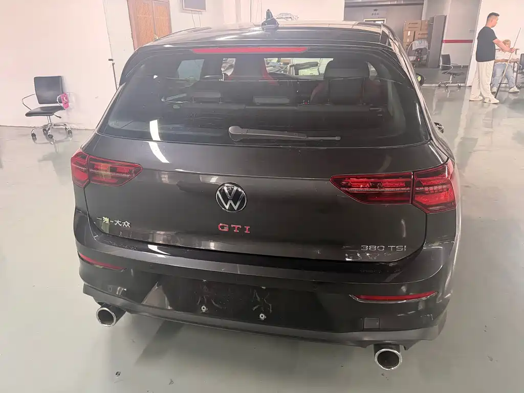 Volkswagen Golf GTI — фото 7