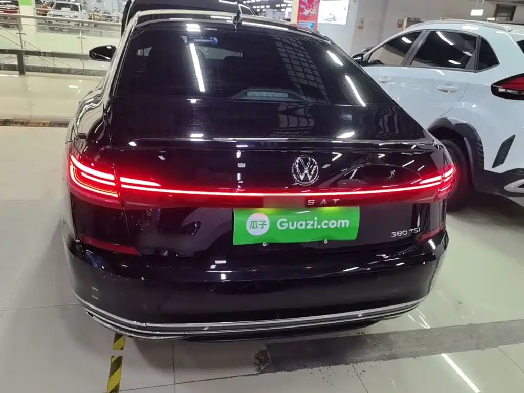 Volkswagen Passat — фото 6