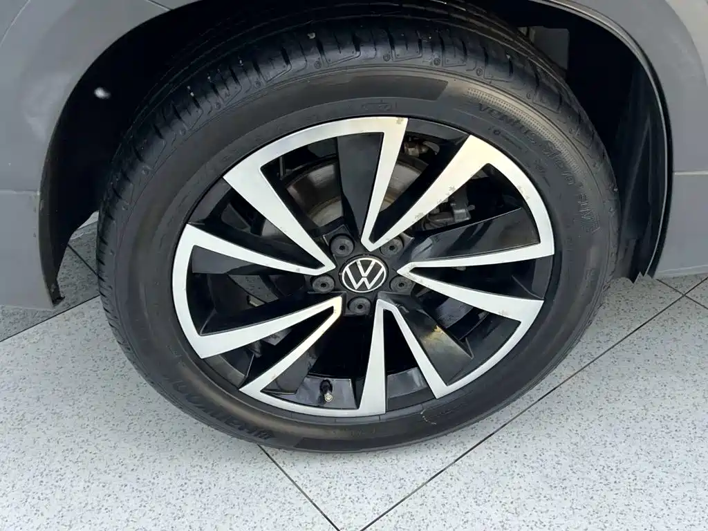 Volkswagen Tharu — фото 5