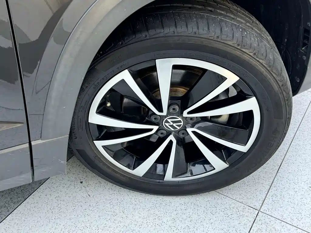 Volkswagen Tharu — фото 8