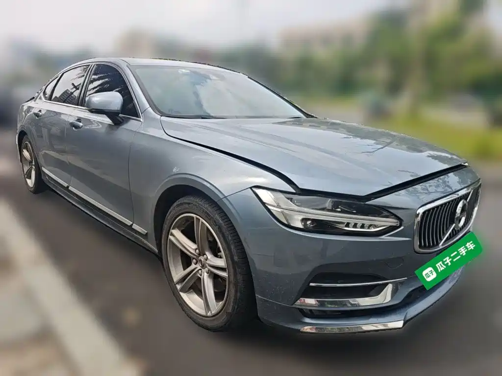 Volvo S90 — фото 24