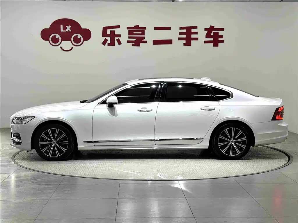 Volvo S90 — фото 2