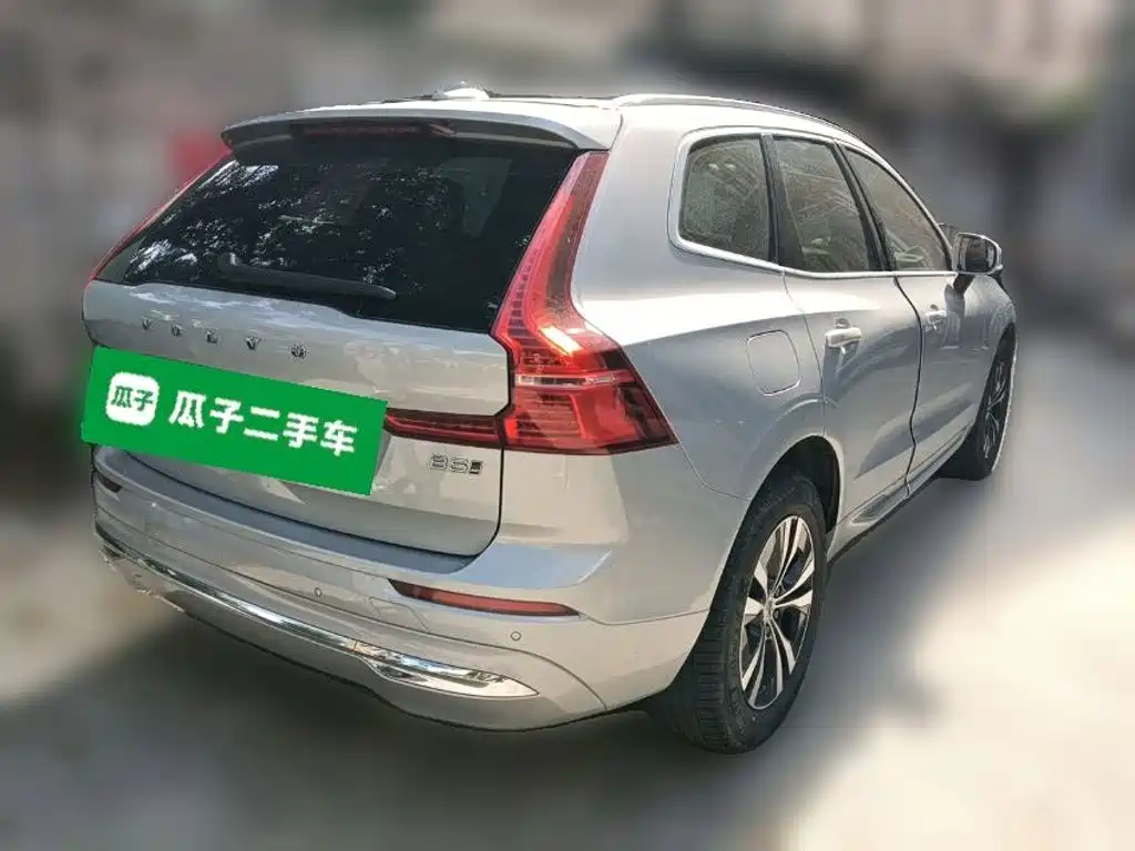 Volvo XC60 — фото 4