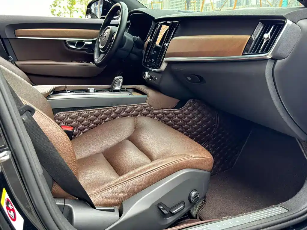 Volvo S90 — фото 6
