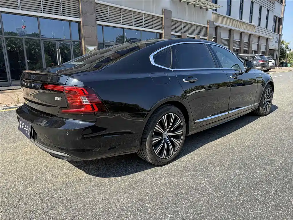 Volvo S90 — фото 6