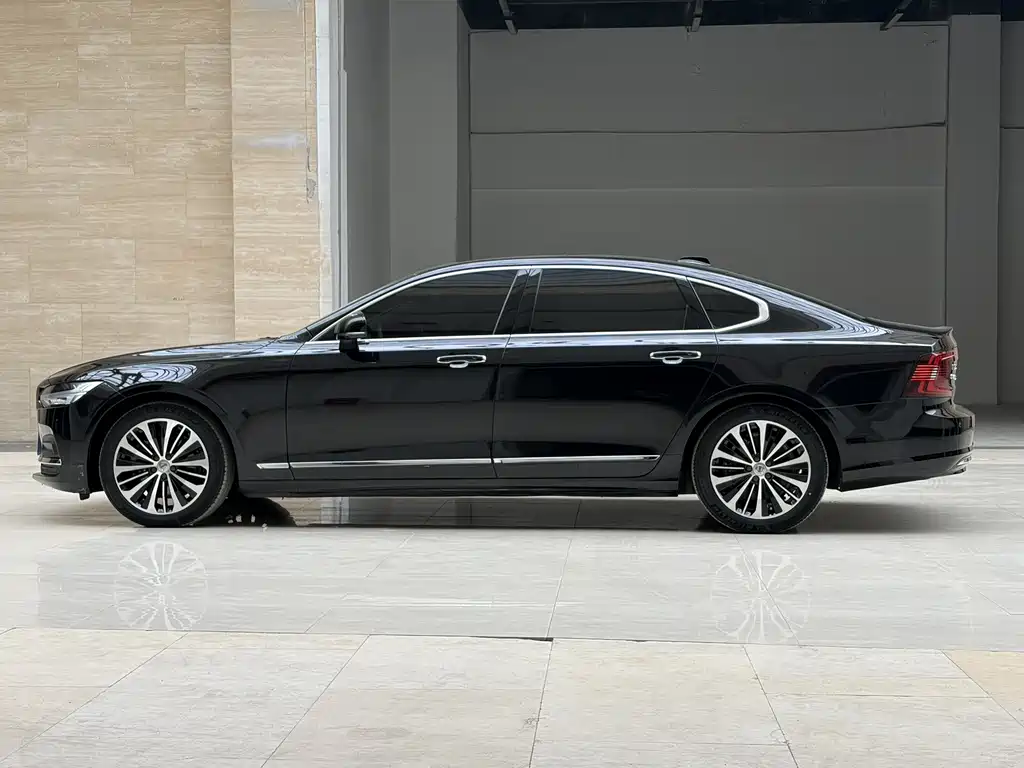 Volvo S90 — фото 7