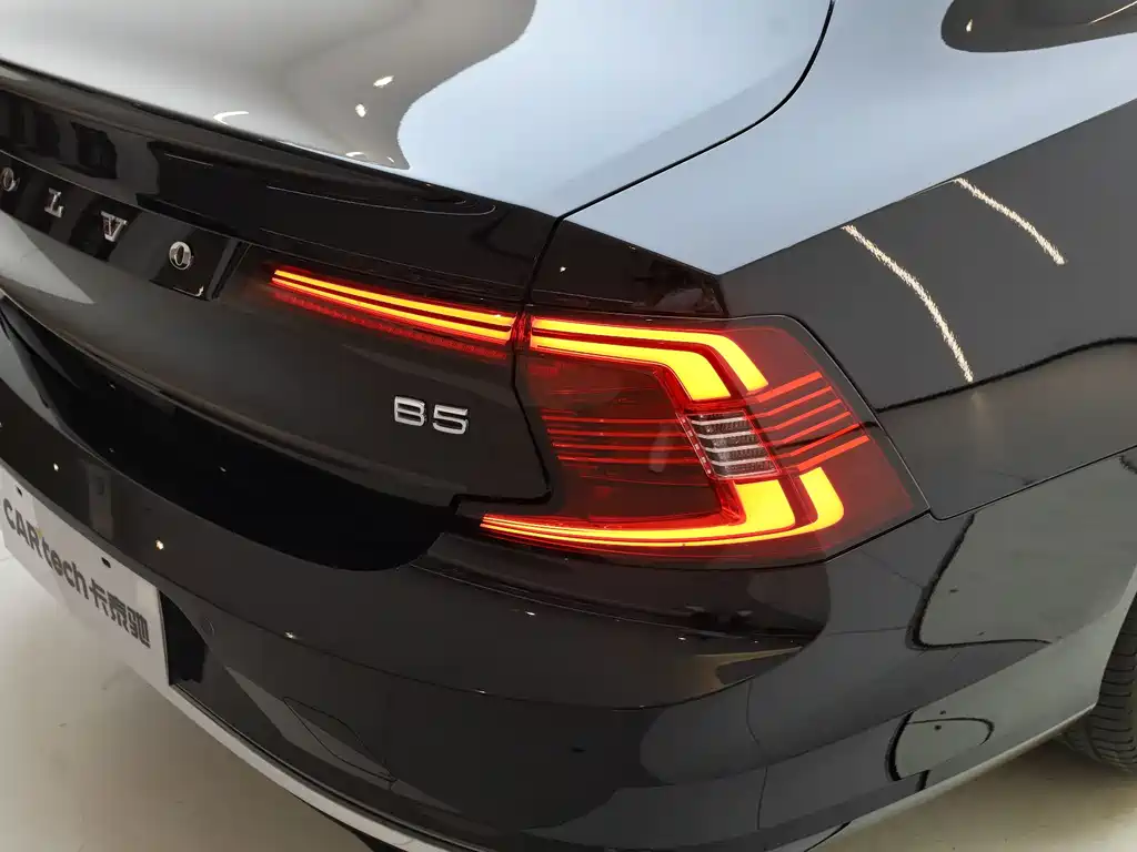 Volvo S90 — фото 8