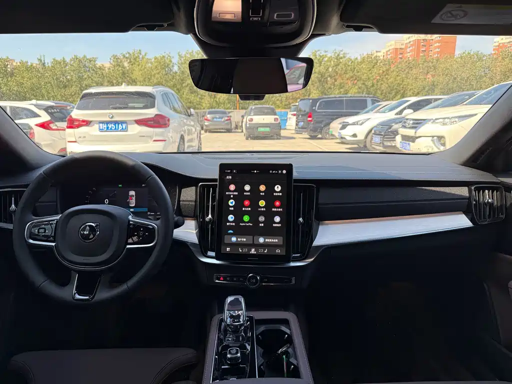 Volvo S90 — фото 4