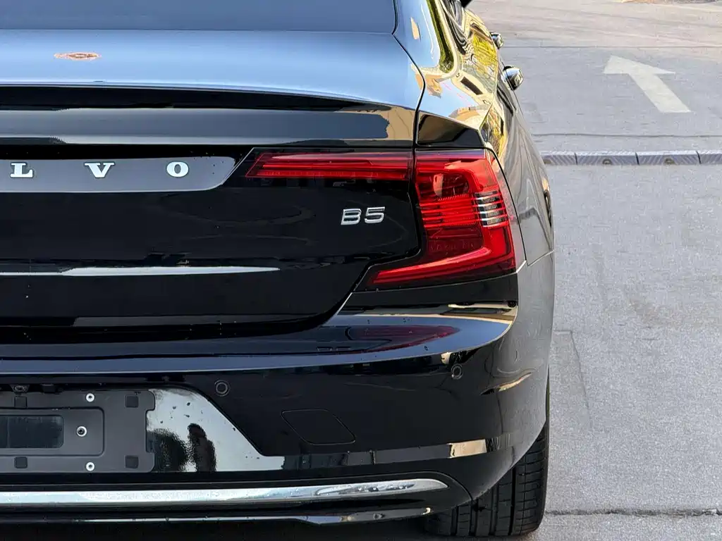 Volvo S90 — фото 5