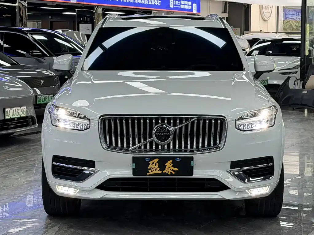 Volvo XC90 — фото 2