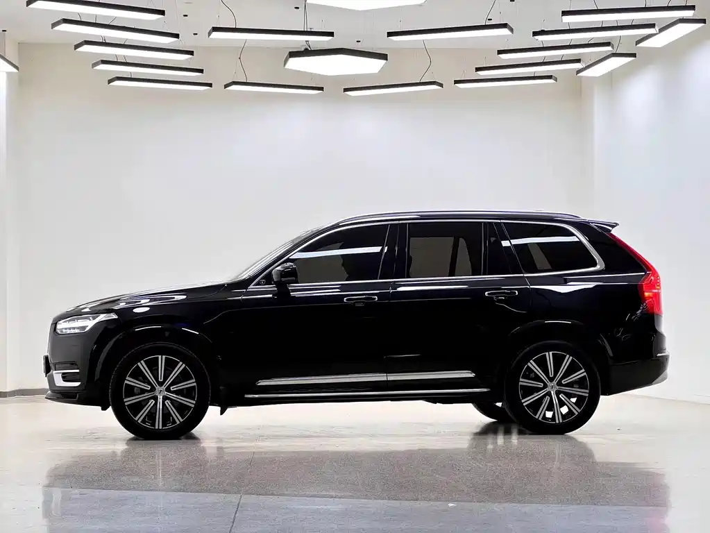 Volvo XC90 — фото 4
