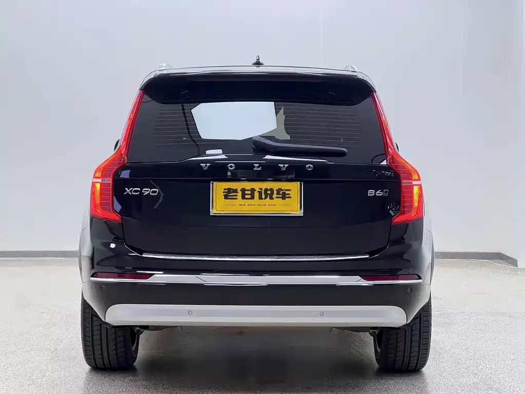 Volvo XC90 — фото 6
