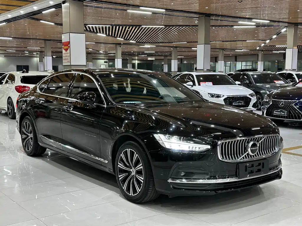 Volvo S90 — фото 3