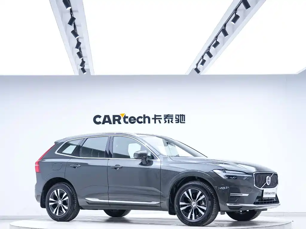 Volvo XC60 — фото 6