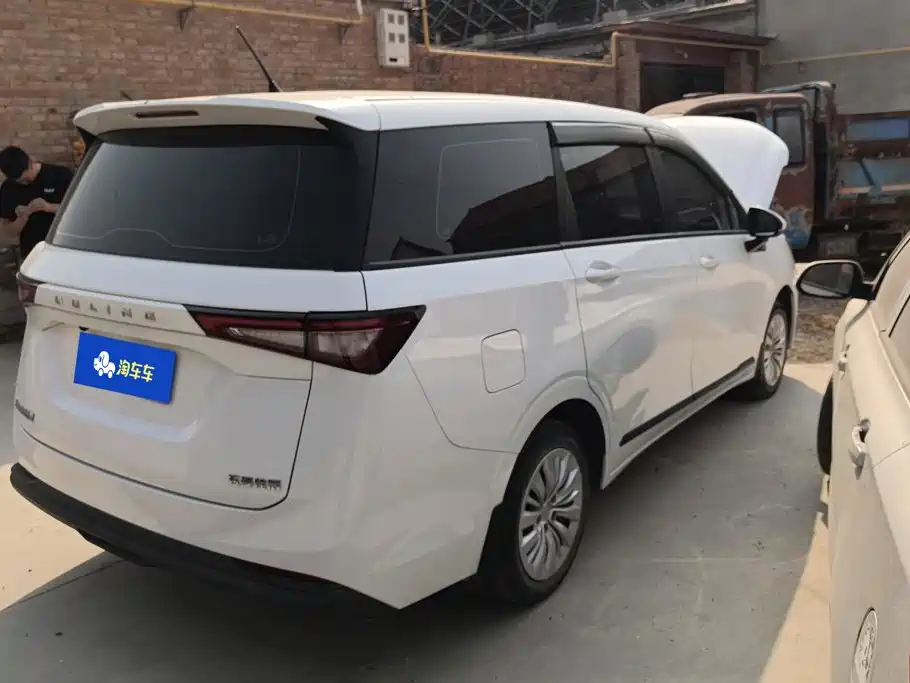 Wuling Jiachen — фото 3
