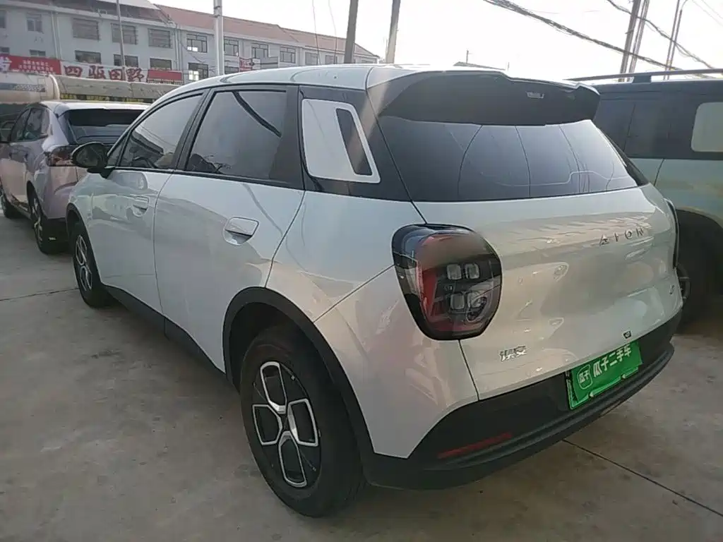 Aion AION UT — фото 5