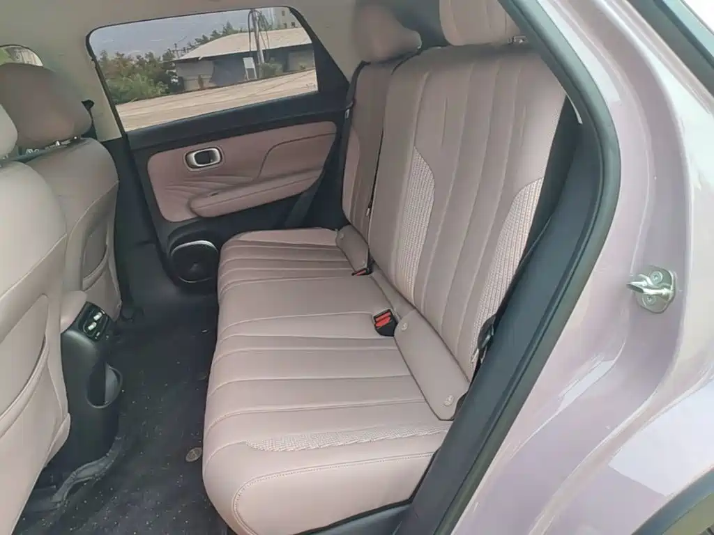 Aion AION UT — фото 17