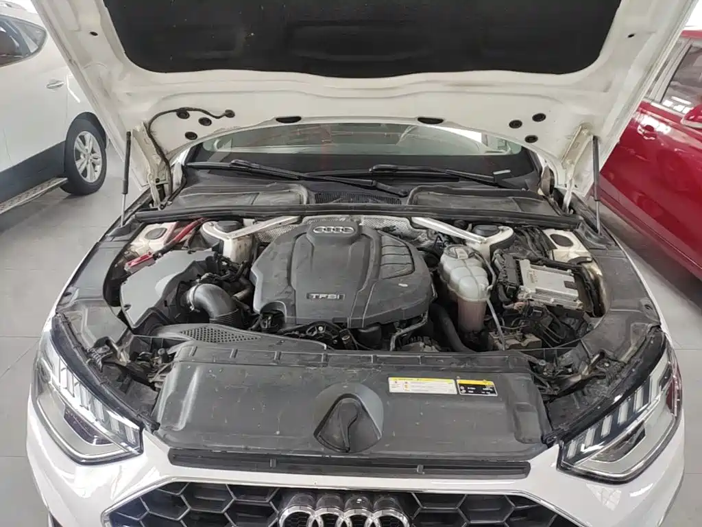 Audi A4L — фото 20