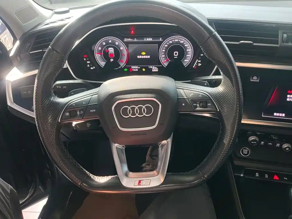 Audi Q3 Sportback — фото 11