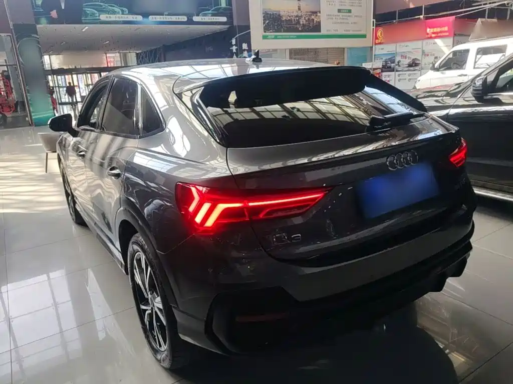 Audi Q3 Sportback — фото 5
