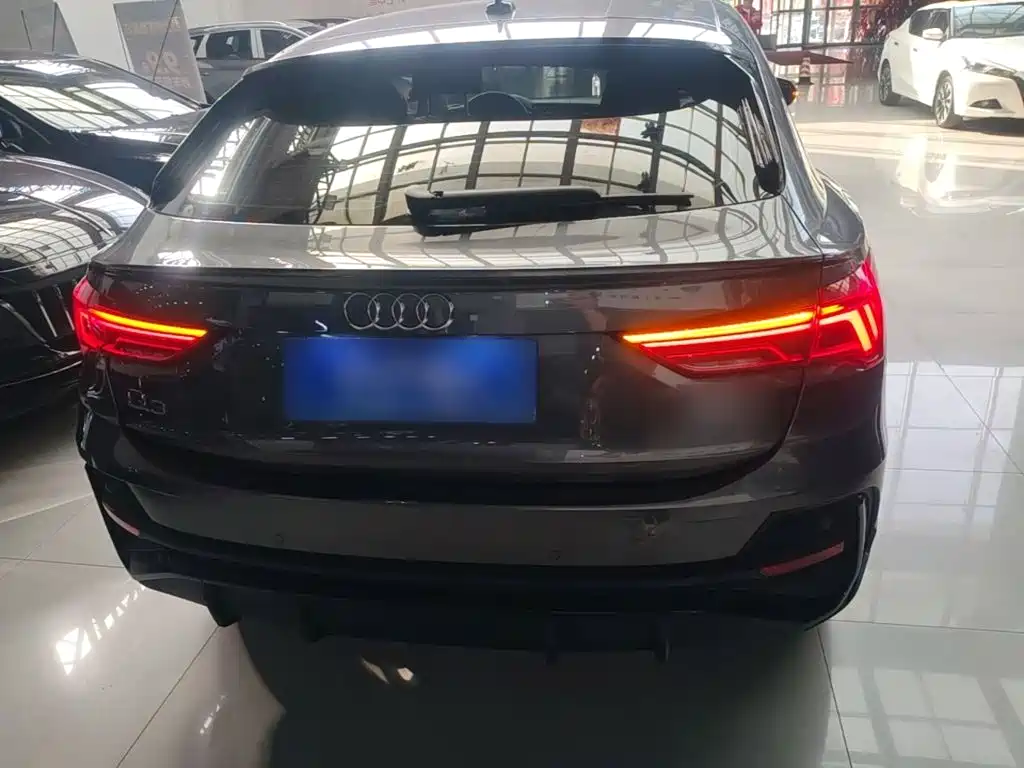 Audi Q3 Sportback — фото 6
