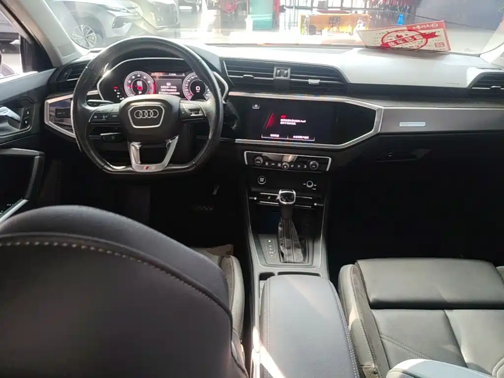 Audi Q3 Sportback — фото 10
