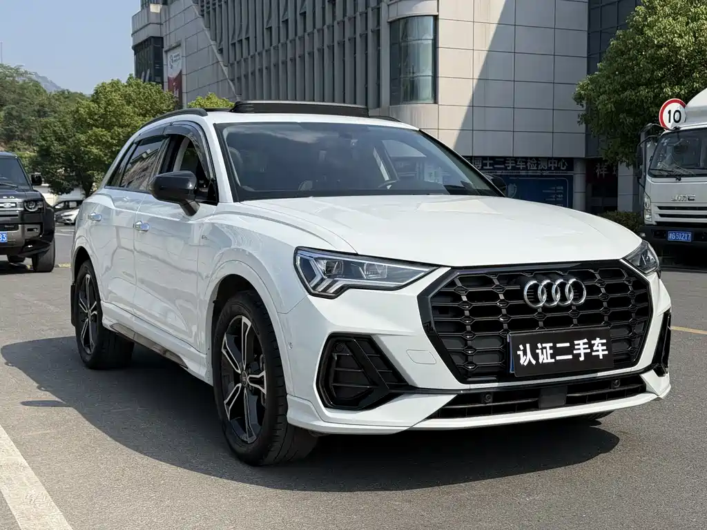 Audi Q3 — фото 4