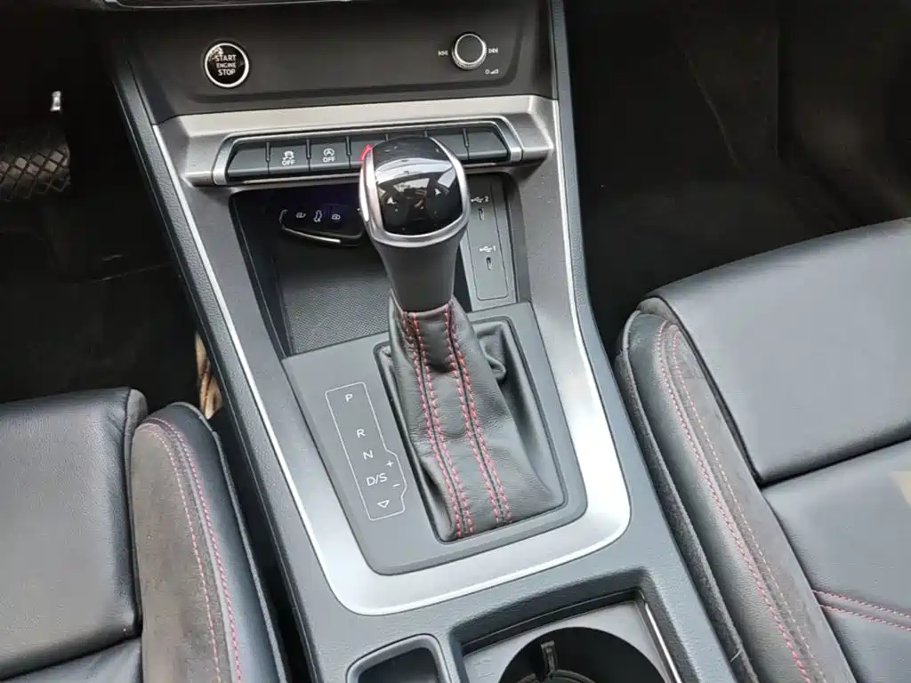 Audi Q3 Sportback — фото 14