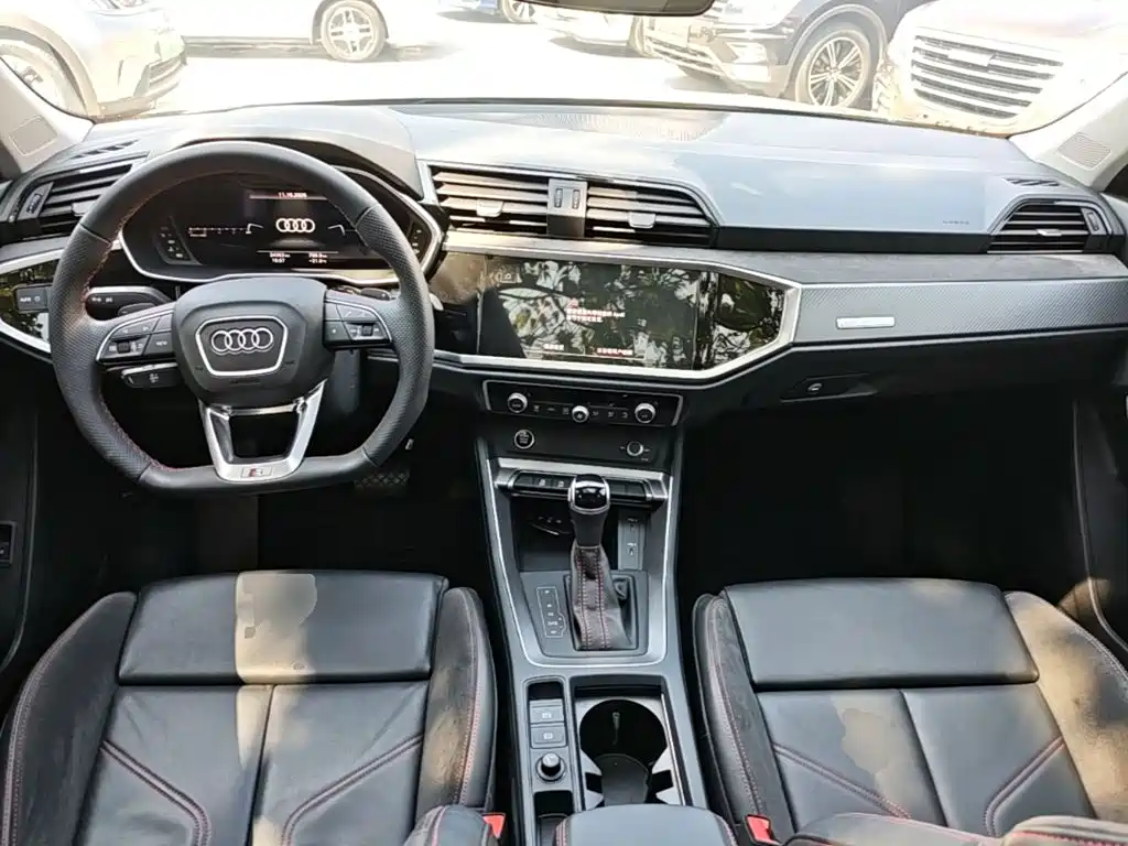 Audi Q3 Sportback — фото 10