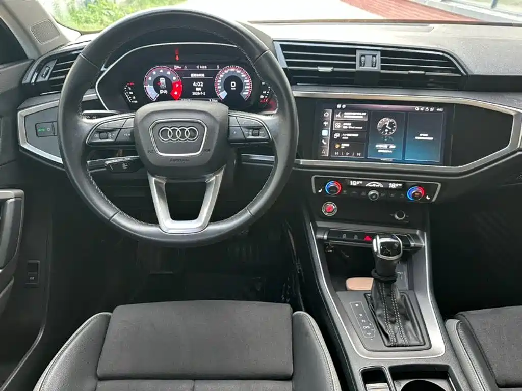 Audi Q3 — фото 4