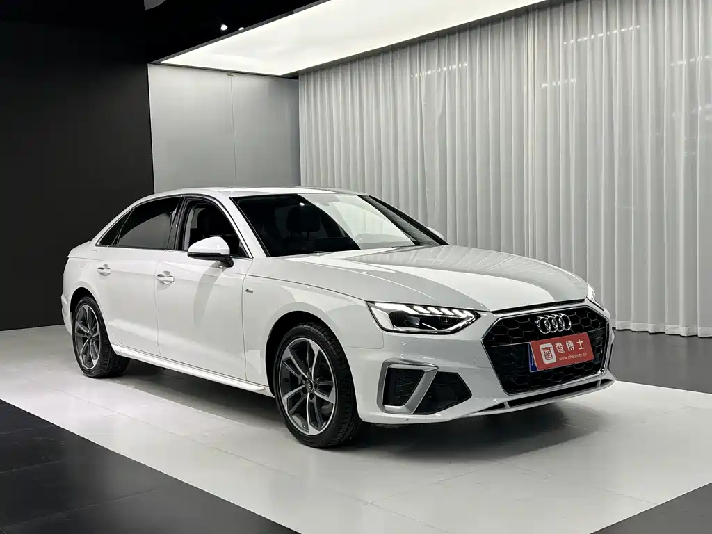 Audi A4L — фото 3