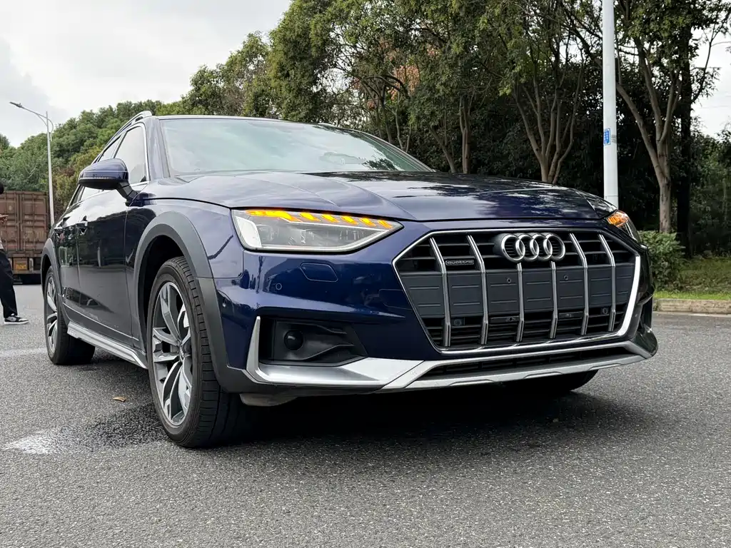 Audi A4 (Import) — фото 20
