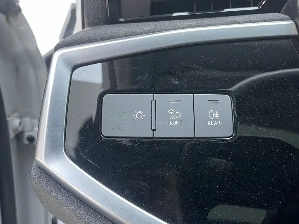 Audi Q3 — фото 13