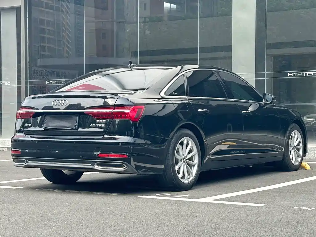 Audi A6L — фото 2