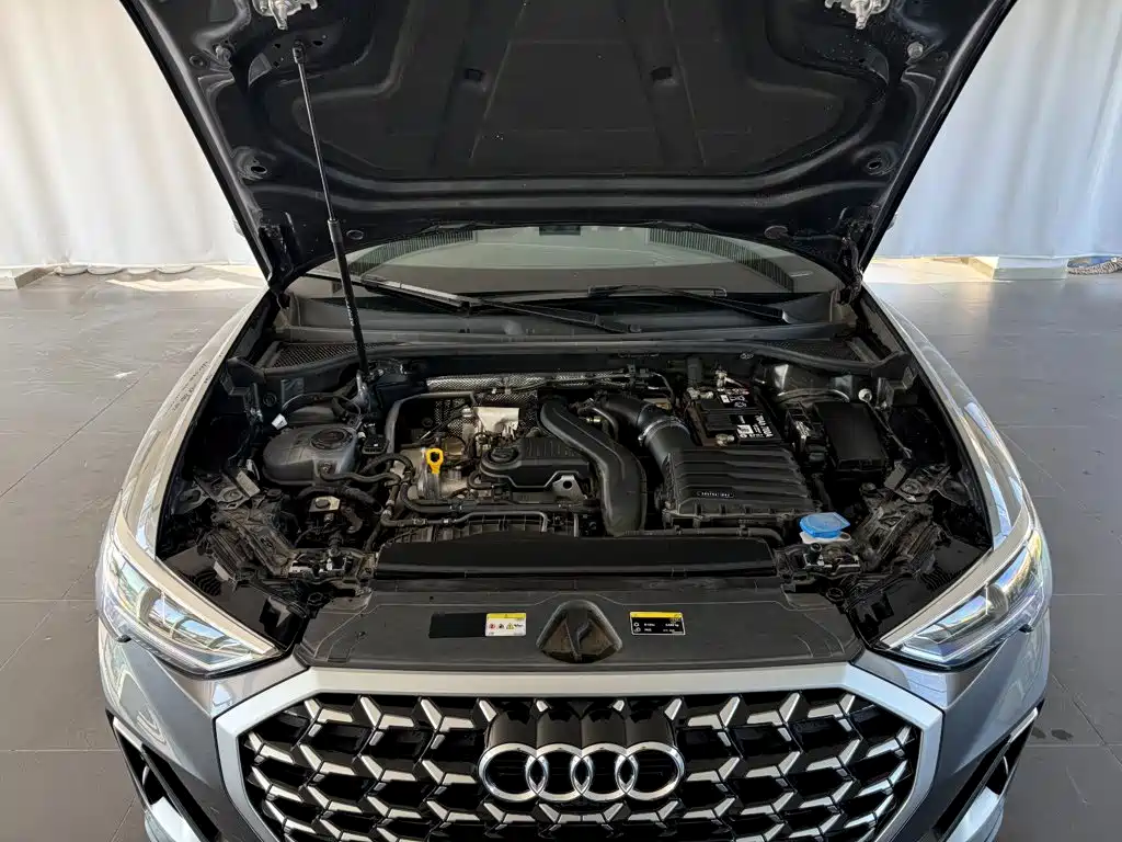 Audi Q3 — фото 9