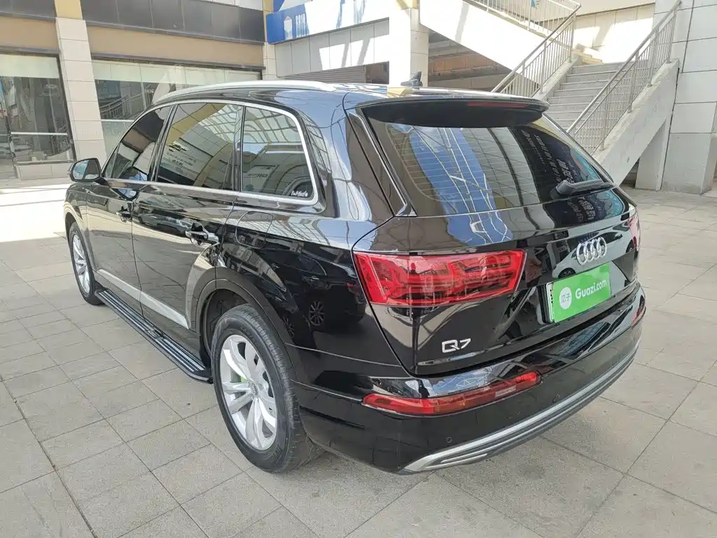 Audi Q7 New Energy — фото 14