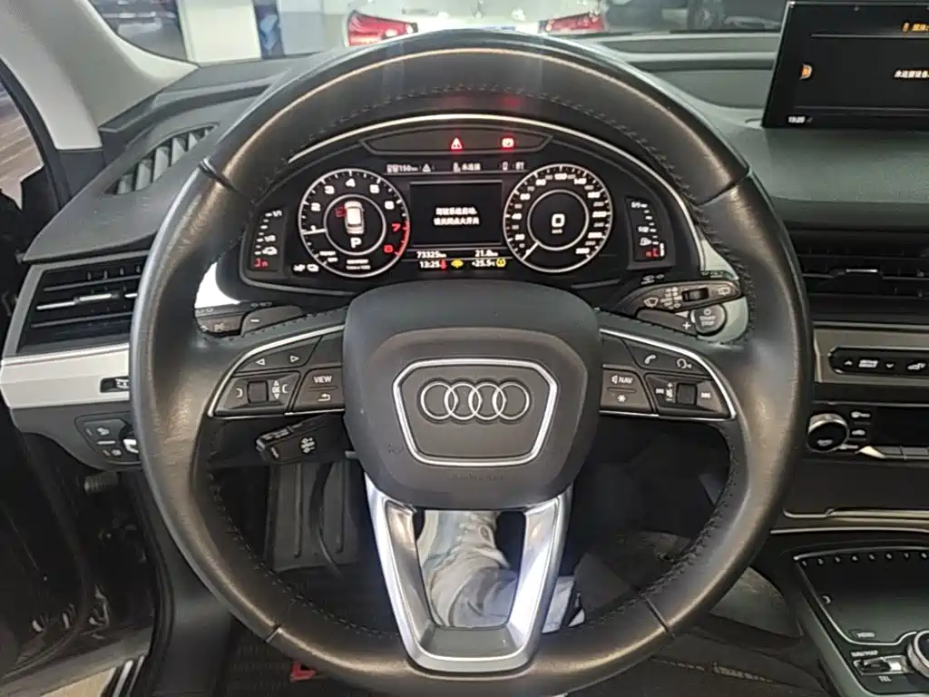 Audi Q7 New Energy — фото 10