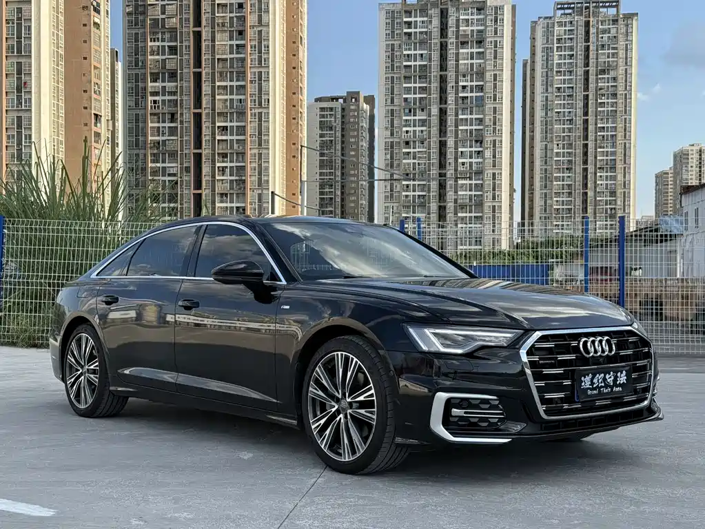 Audi A6L — фото 2
