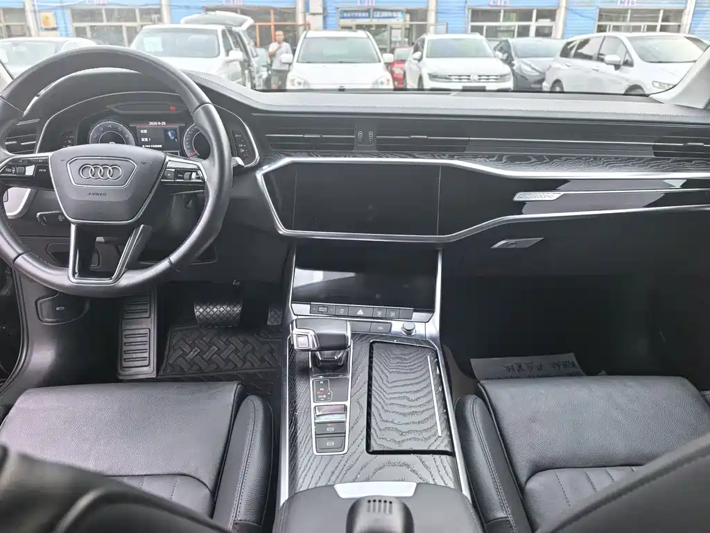 Audi A6L — фото 6