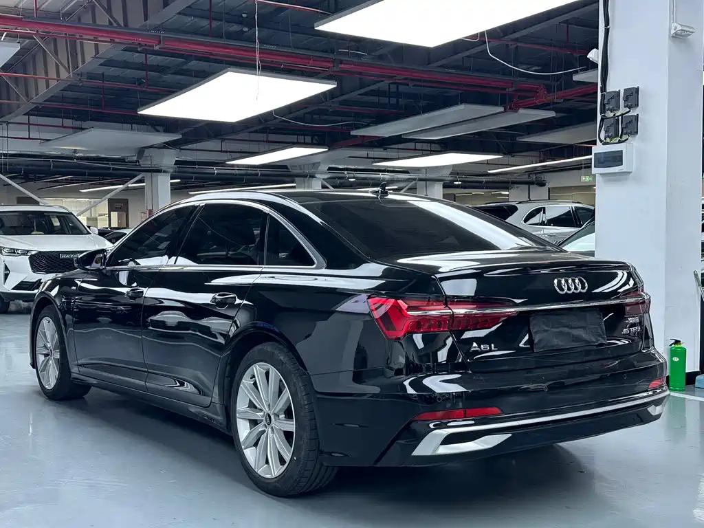 Audi A6L — фото 22