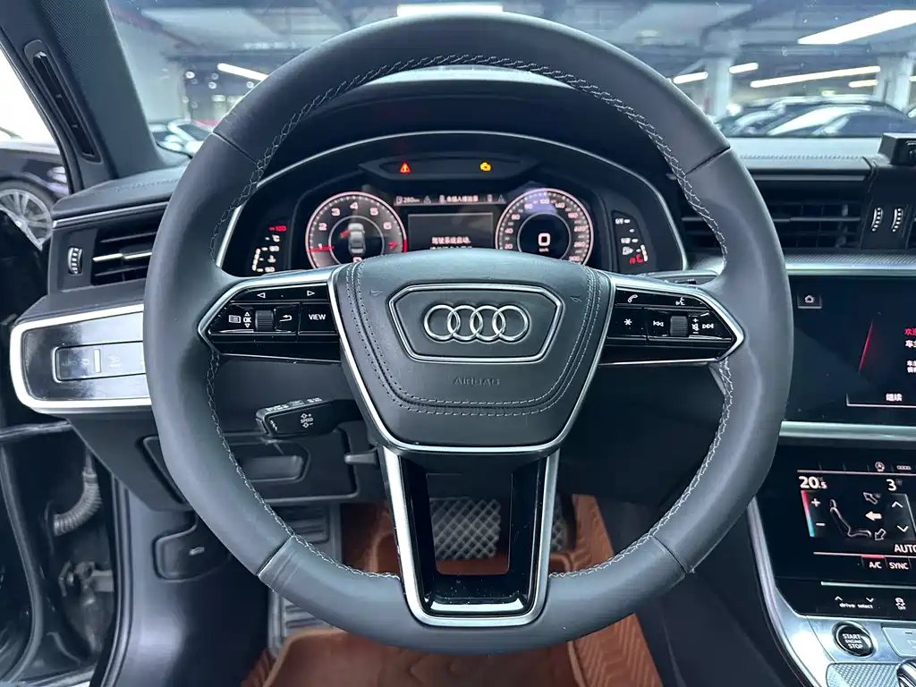 Audi A6L — фото 6