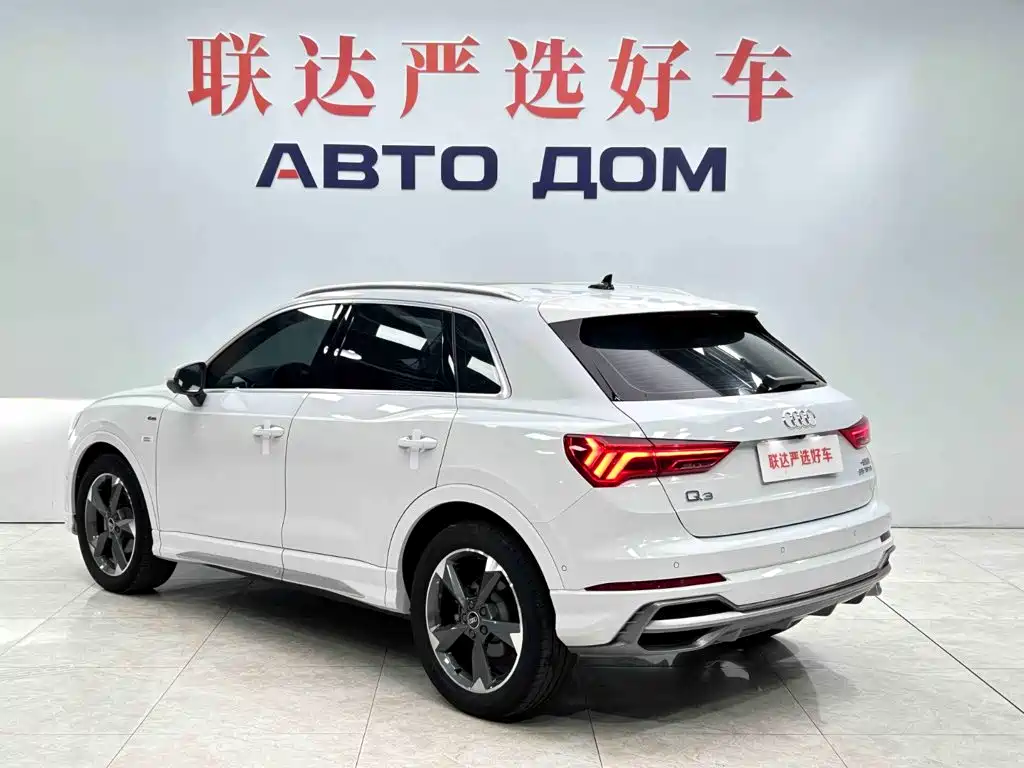 Audi Q3 — фото 4