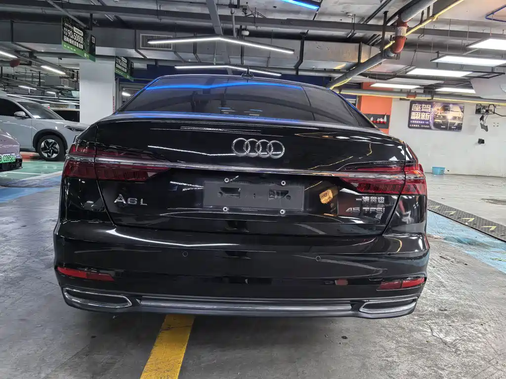 Audi A6L — фото 18