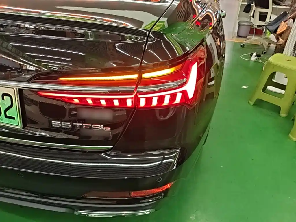 Audi A6L New Energy — фото 8